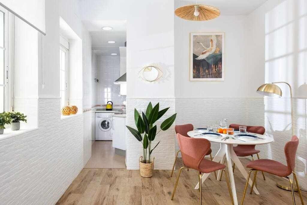Monkeys Apartments 7Revueltas Deluxe セビリア エクステリア 写真